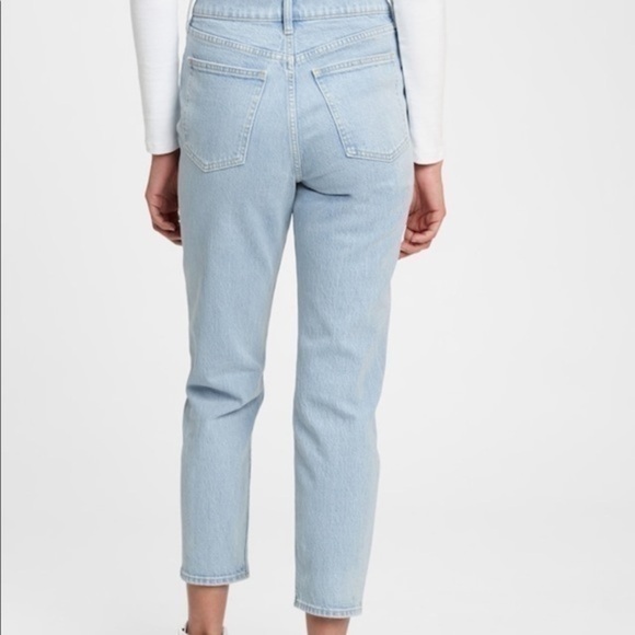 High waist light wash mom jeans - Picture 3 of 5